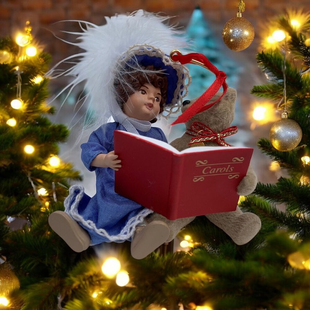 Beverly And Teddy Hallmark Keepsake Christmas Tree Ornament - 1995